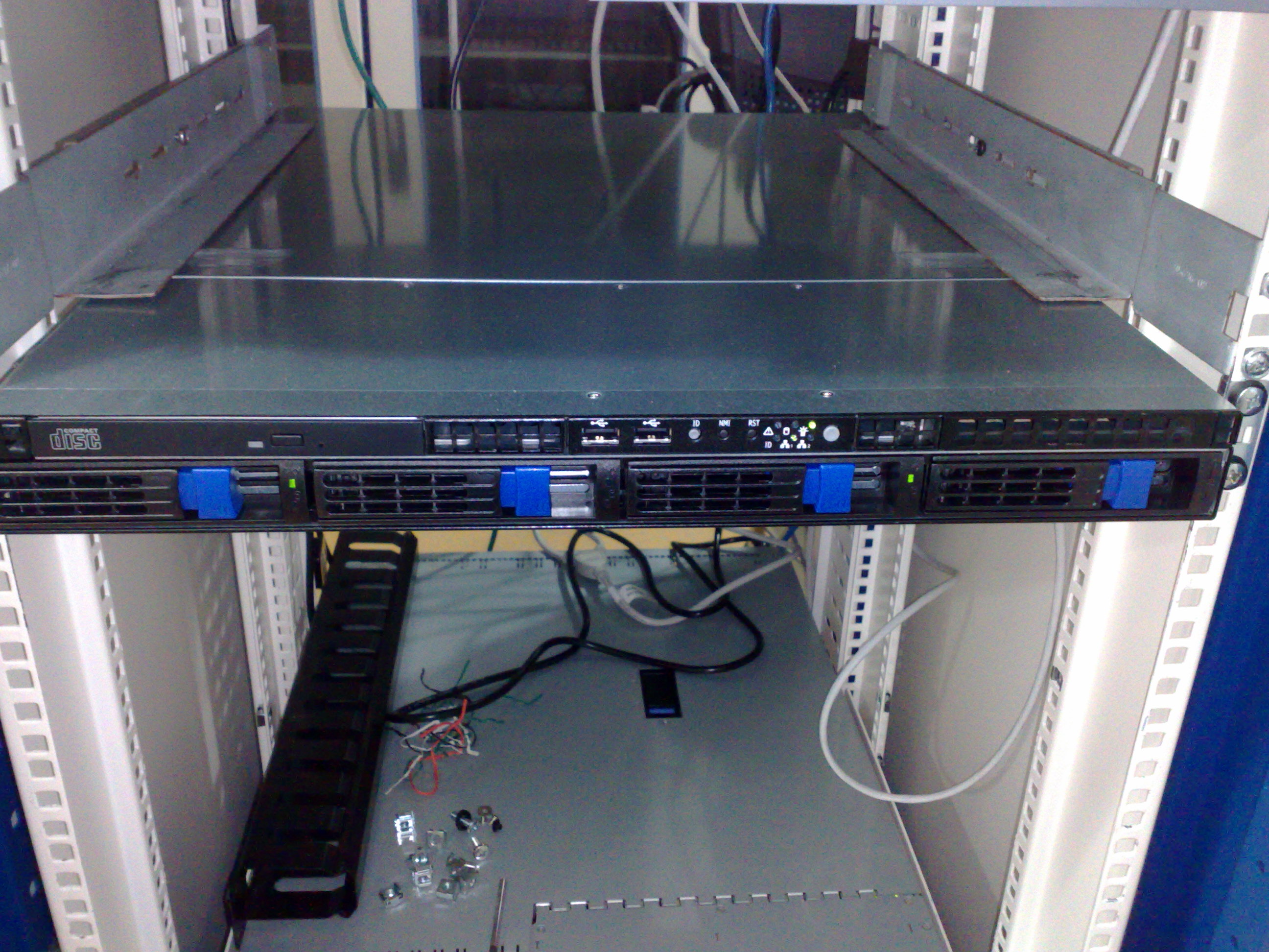 Tyan server at 1-Net rack