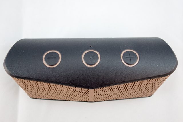 Logitech X300 Mobile Wireless Speaker Review