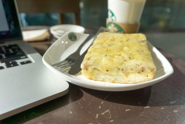 Starbucks breakfast set at United Square