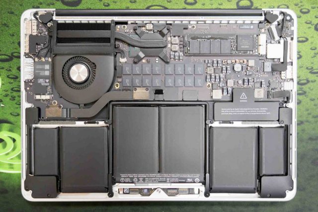 Inside bottom of Retina MacBook Pro (RMBP)