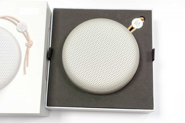 Weg behang beweging B&O BeoPlay A1 Review – Zit Seng's Blog