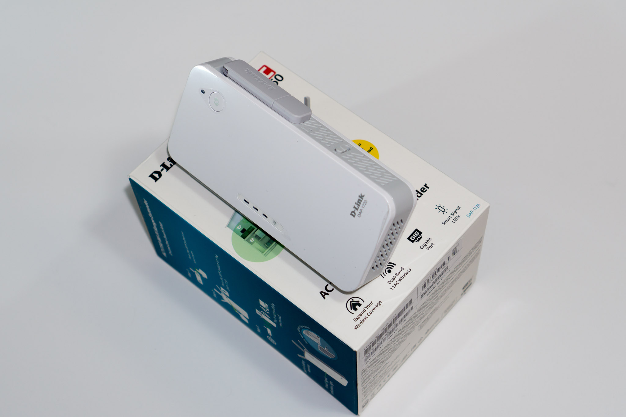 D-Link DAP-1720 Wi-Fi Range Extender Review – Zit Seng's Blog