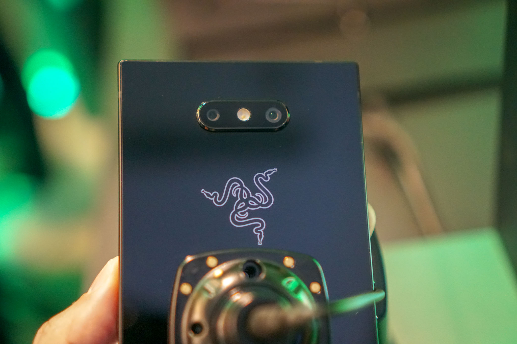 Pritty Razor Razer Phone 2 Arrives in SG – Zit Seng's Blog